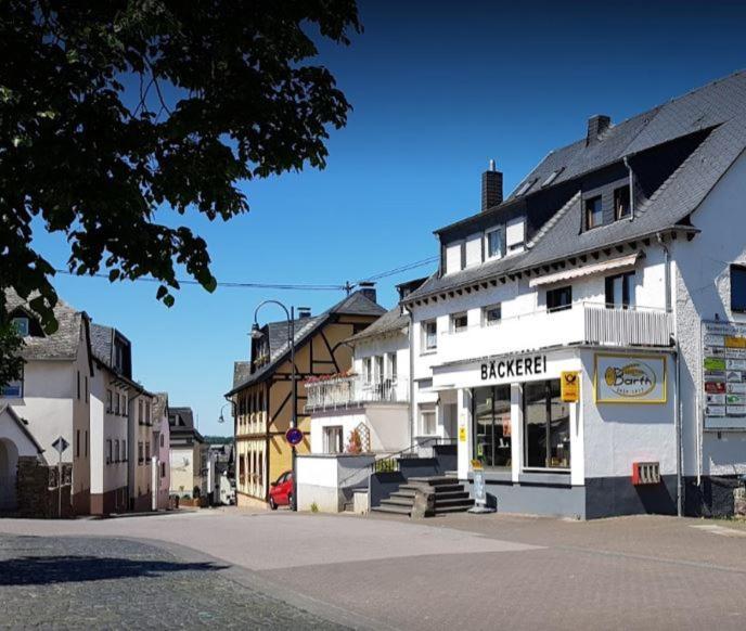 Appartamento Auszeit Rhein-Mosel Waldesch Esterno foto