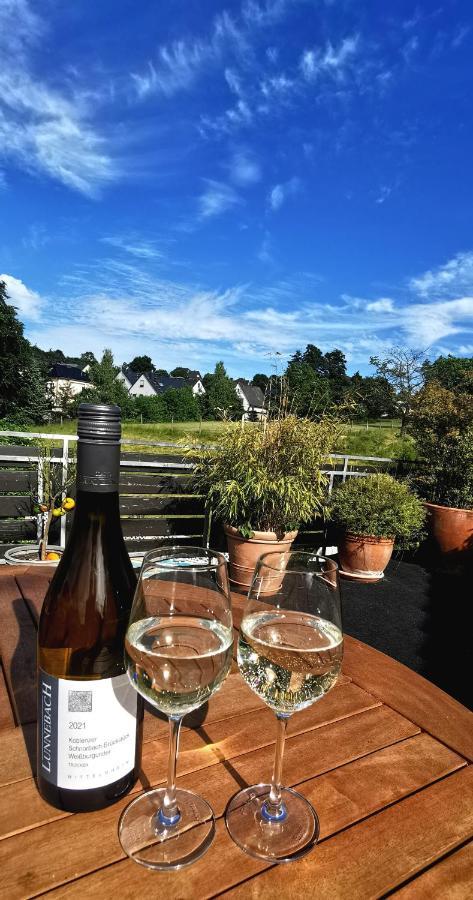Appartamento Auszeit Rhein-Mosel Waldesch Esterno foto