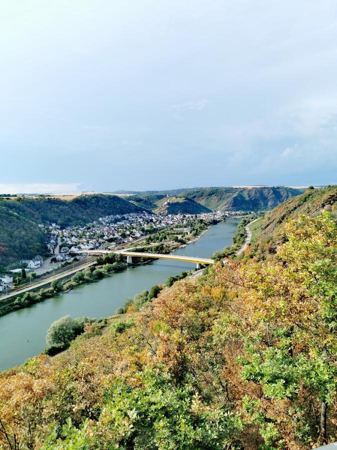 Appartamento Auszeit Rhein-Mosel Waldesch Esterno foto